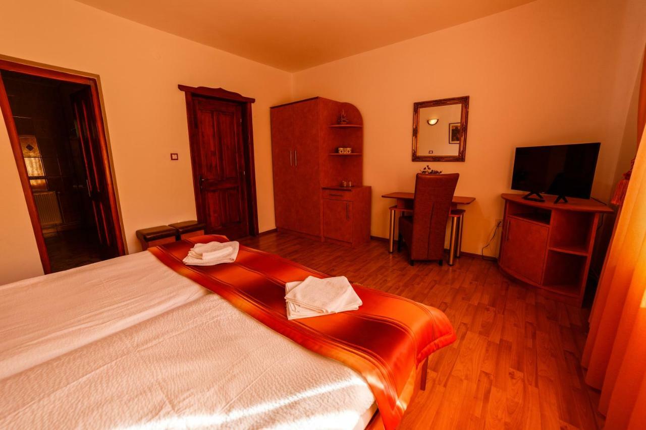 Pensiunea Eva Bed & Breakfast Sovata Exterior photo