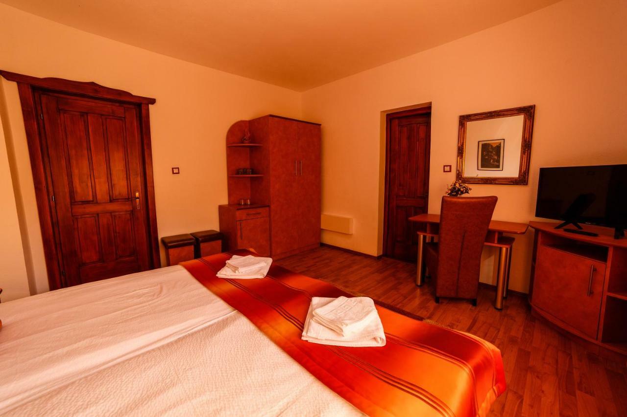 Pensiunea Eva Bed & Breakfast Sovata Exterior photo